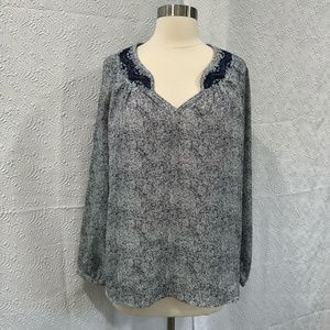 Skies are Blue Embroidered Navy Blouse Size XS